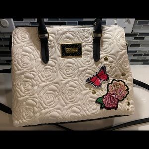 New Betsy Johnson crossbody bag is white and black